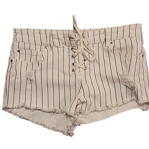 BILLABONG stripe lace up shorts size 28 - Picture 1 of 7